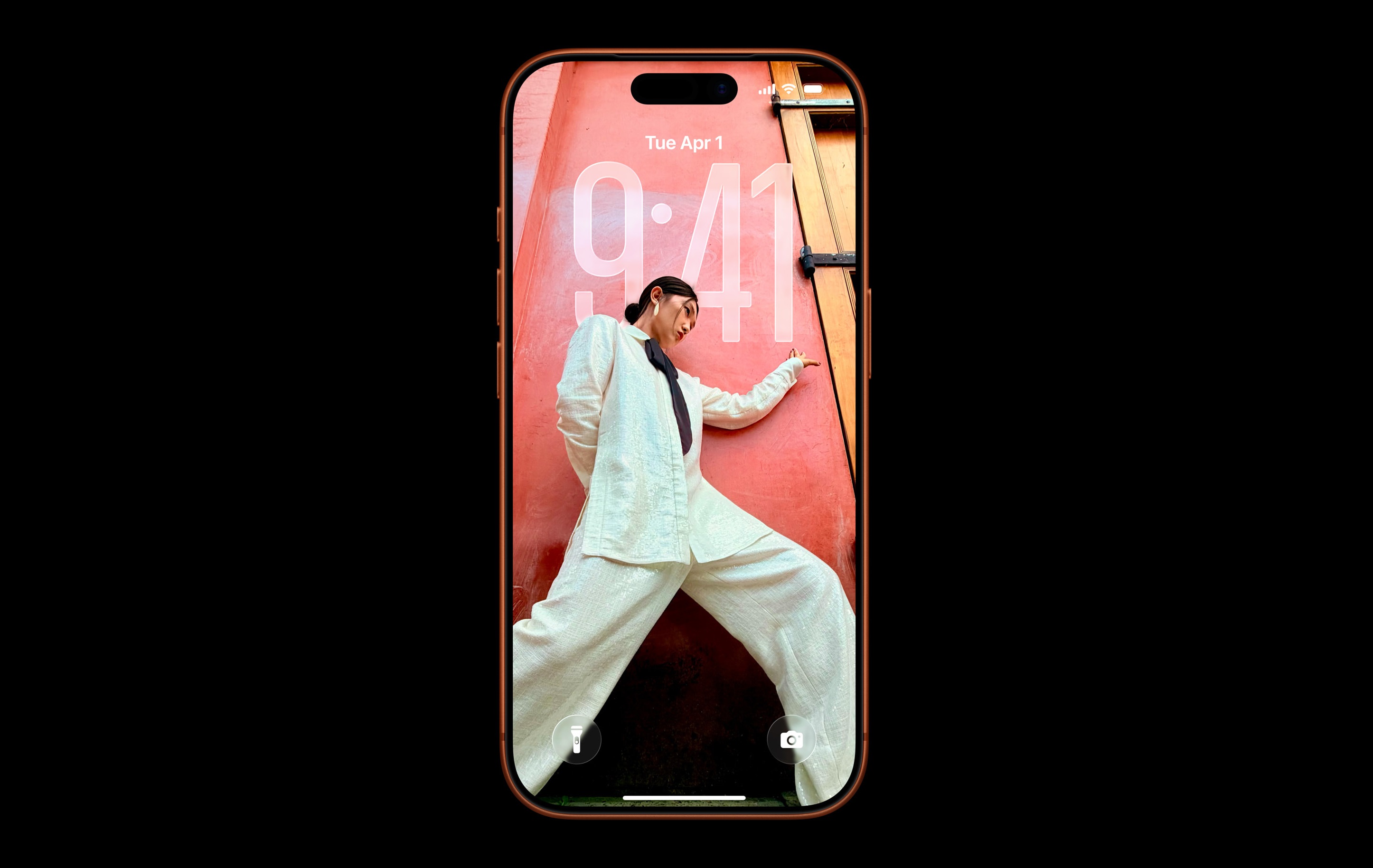 Apple iPhone 17 Pro Max - camera close-up