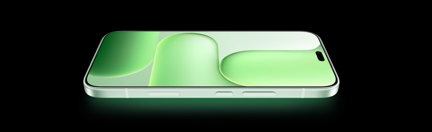 Honor 600 Lite в руке пользователя