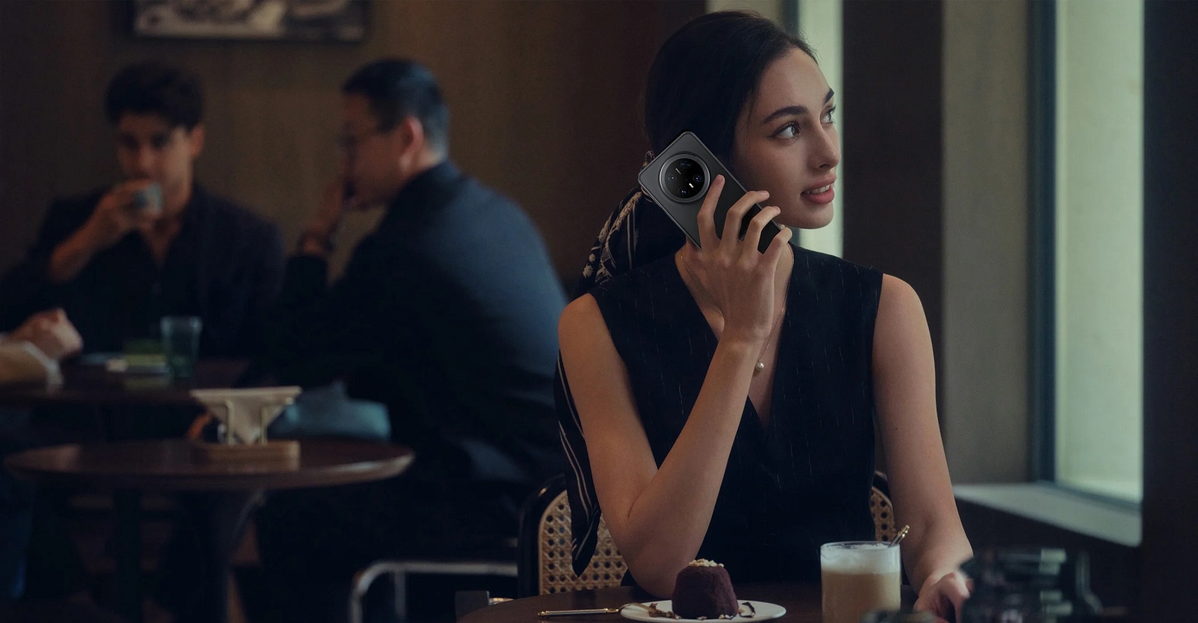 XiaoMi 17 черный вид спереди