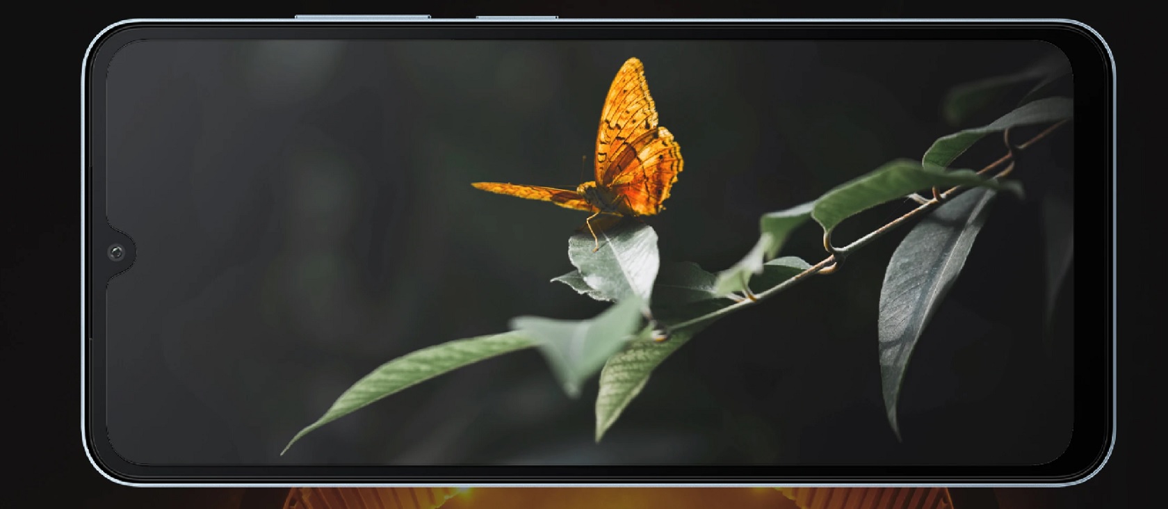 Samsung Galaxy Z Flip 6 – раскрытый вид сбоку