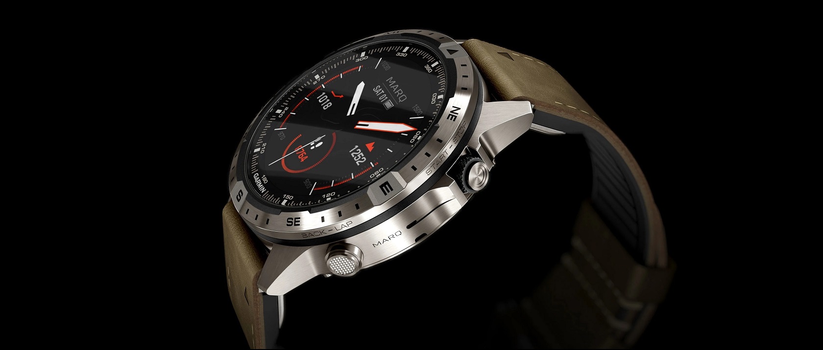Garmin MARQ Adventurer Gen 2 - вид спереди