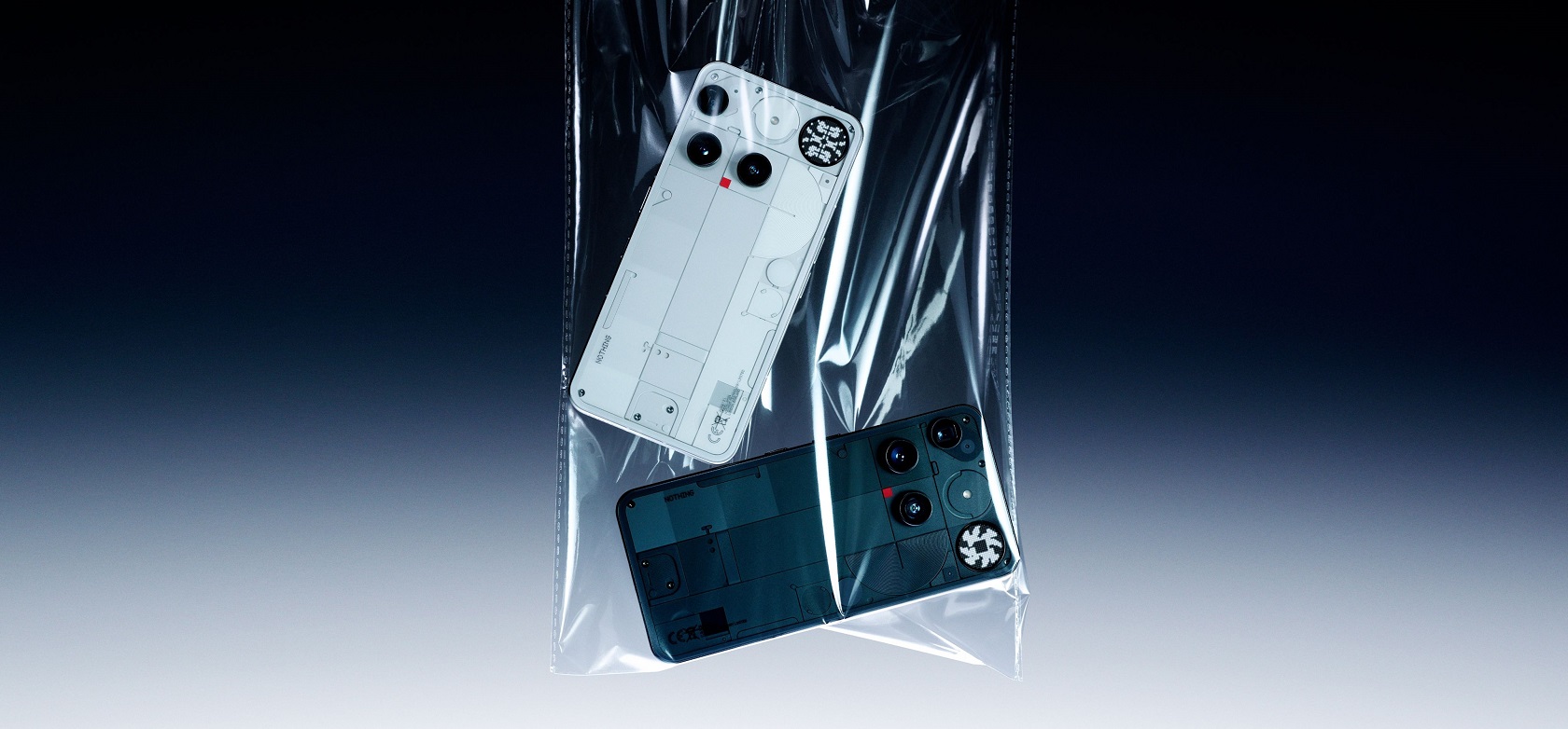 Nothing Phone (3) - вид спереди